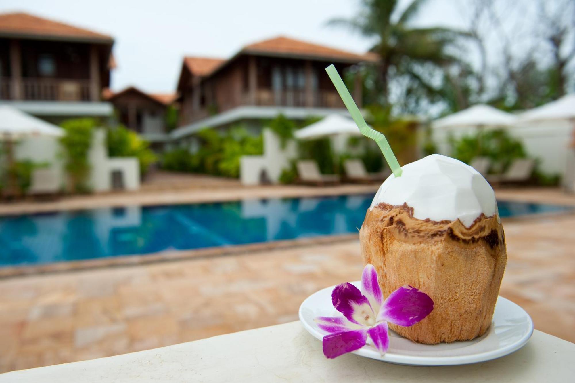 Bambu Hotel Battambang Exterior photo